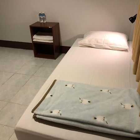 Pama Guesthouse Chiang Mai Ngoại thất bức ảnh
